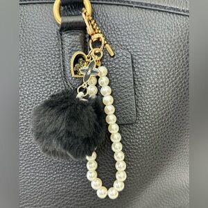 Purse Bling: Pearl Bead Keychain w Teddy Bear Heart Charm, Black, Puffball
